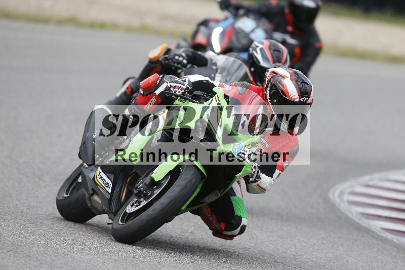 /09 19.04.2026  Caremotion get faster ADR/Gruppe gruen/333